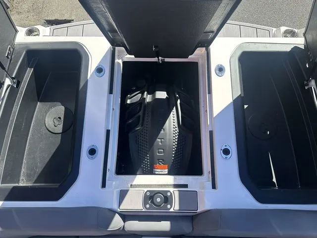 Slide: The Image of Moomba Craz 2023 - 14