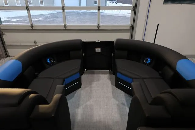 Slide: The Image of South Bay 523 RS Hybrid Arch 2026 - 14