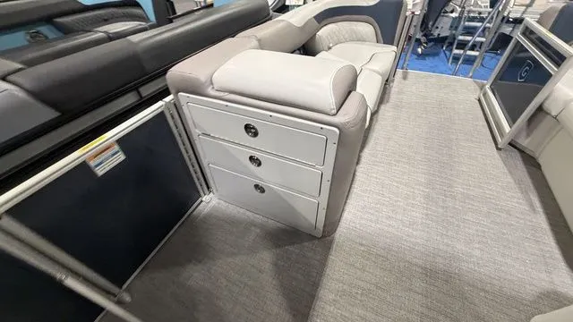 Slide: The Image of Godfrey Sweetwater 2286 DT 2026 - 7