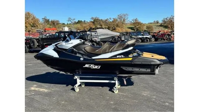 Slide: The Image of Kawasaki Jet Ski Ultra 160 2026 - 5