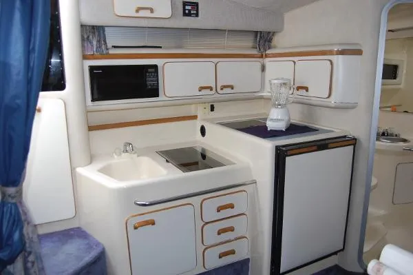 Slide: The Image of Sea Ray 330 Sundancer 1992 - 5
