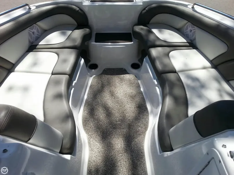 Slide: The Image of Yamaha 242 Limited 2011 - 3