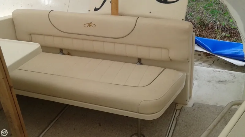 Slide: The Image of Monterey 282 Cruiser 2001 - 5