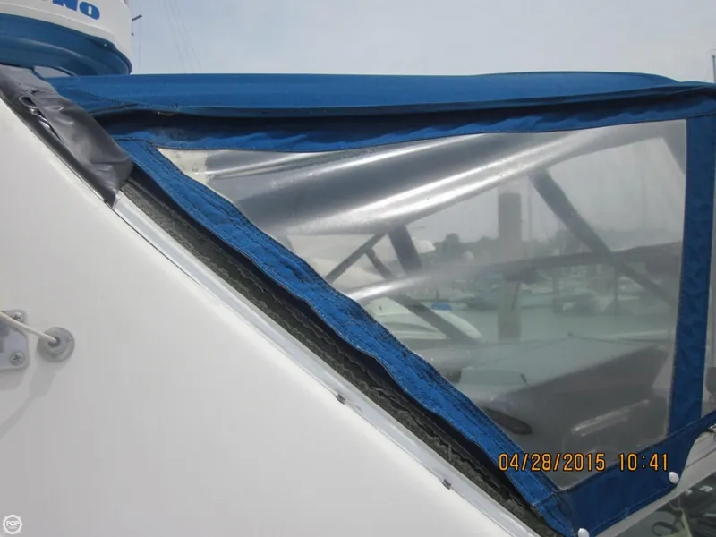 Slide: The Image of Sea Ray 400 Express Cruiser 1993 - 10