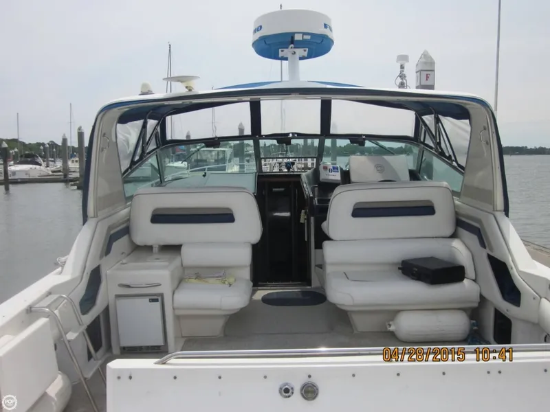 Slide: The Image of Sea Ray 400 Express Cruiser 1993 - 7