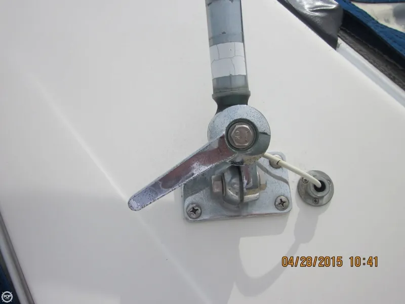 Slide: The Image of Sea Ray 400 Express Cruiser 1993 - 9