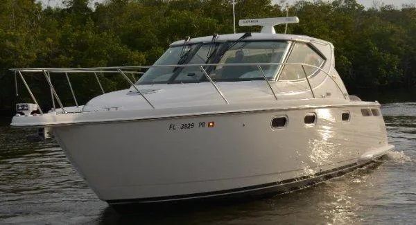 Slide: The Image of Tiara 3500 Sovran 2013 - 6