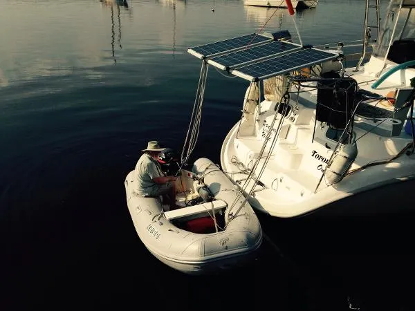 Slide: The Image of Hunter 450 Center Cockpit 2000 - 10