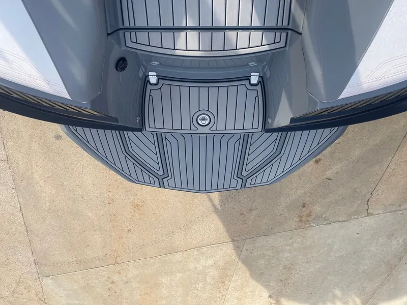 Slide: The Image of Nautique G23 2019 - 8