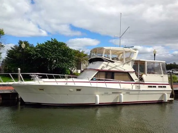 Slide: The Image of Viking 44Aft Cabin Motor Yacht 1987 - 0