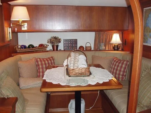 Slide: The Image of Viking 44Aft Cabin Motor Yacht 1987 - 5
