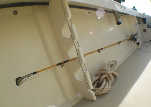 Slide: The Image of Eastern 22' Center Console 2014 - 4