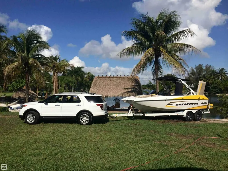 Slide: The Image of Malibu 20 MXZ Wakesetter 2014 - 11