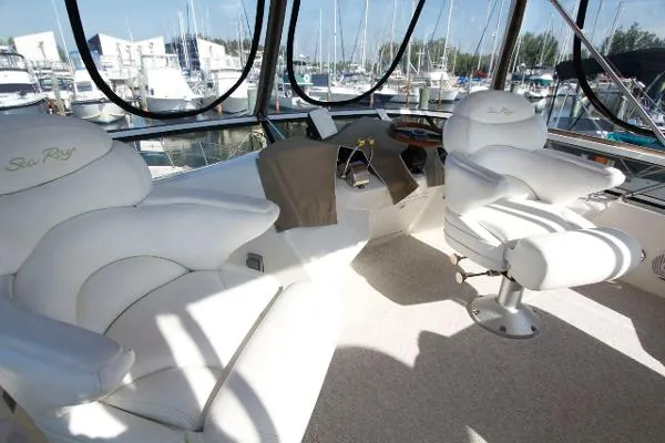 Slide: The Image of Sea Ray 400 Sedan Bridge 2000 - 11