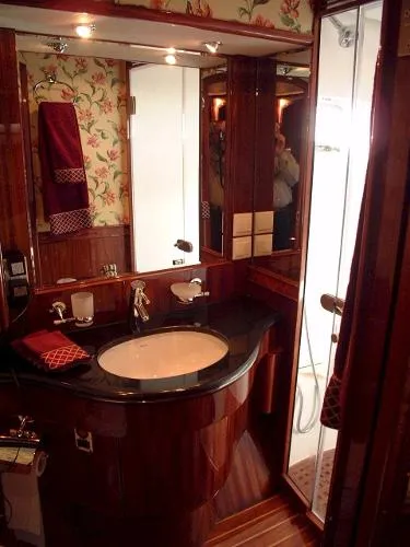 Slide: The Image of Pama Yacht Pilothouse MY 2006 - 8