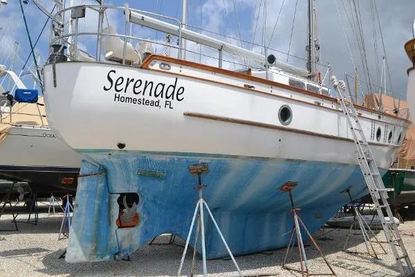Slide: The Image of Ted Brewer Custom Sloop 1986 - 7
