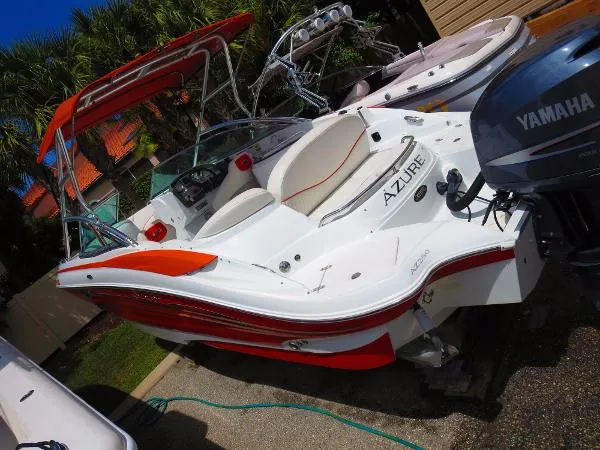 Slide: The Image of Azure AZ 250 Open Bowrider 2008 - 7