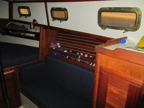 Slide: The Image of Pacific Seacraft Dana 24 1996 - 5