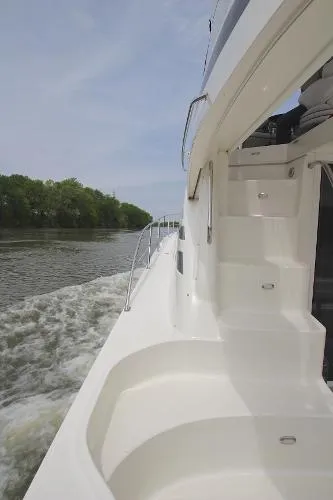 Slide: The Image of Sea Ray 44 Sedan Bridge 2007 - 7