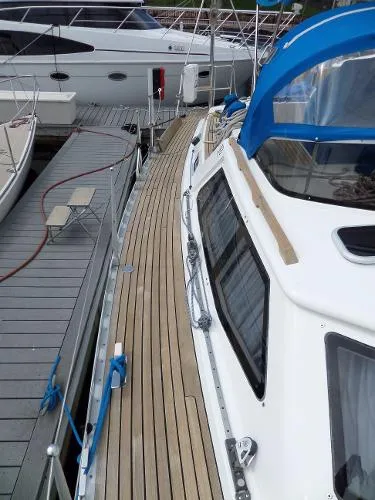Slide: The Image of North Wind 43 Deck Saloon (S&S design) 1999 - 11