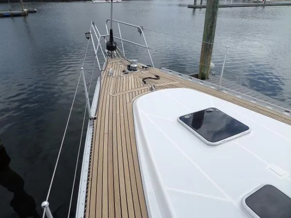 Slide: The Image of North Wind 43 Deck Saloon (S&S design) 1999 - 6