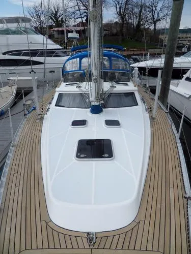 Slide: The Image of North Wind 43 Deck Saloon (S&S design) 1999 - 8