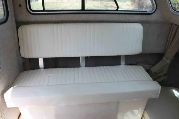 Slide: The Image of Parker Marine 2120 Sport Cabin 2003 - 10