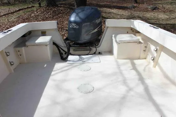 Slide: The Image of Parker Marine 2120 Sport Cabin 2003 - 6