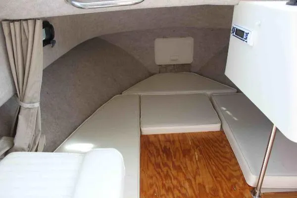 Slide: The Image of Parker Marine 2120 Sport Cabin 2003 - 8