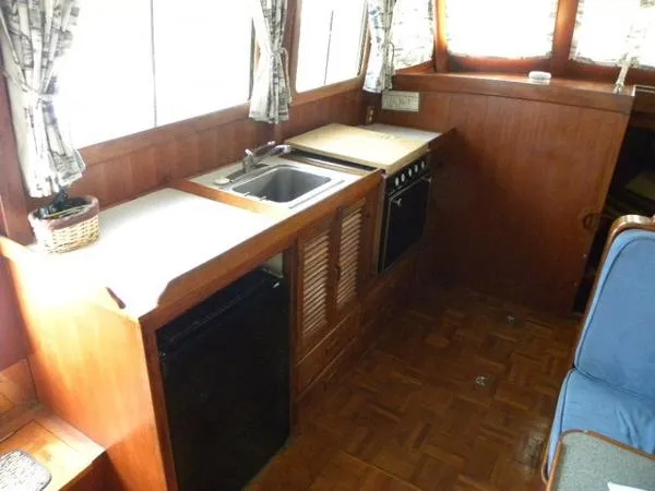 Slide: The Image of Albin 36 Double Cabin 1980 - 6