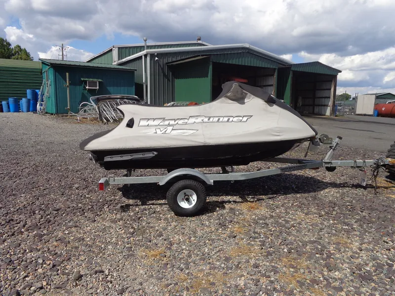 Slide: The Image of Yamaha V1 2016 - 4