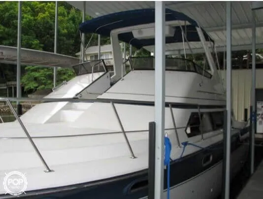 Slide: The Image of Carver Yachts 3897 Santego 1990 - 9