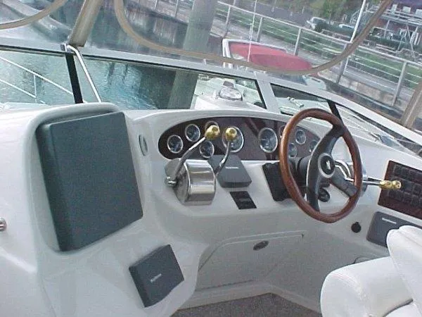 Slide: The Image of Sea Ray 400 SB 2002 - 2