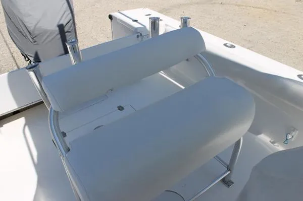 Slide: The Image of SeaCraft 23 Classic 2000 - 3