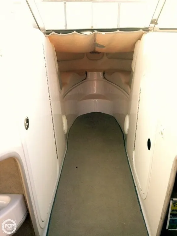 Slide: The Image of Four Winns 240 Horizon 1999 - 4
