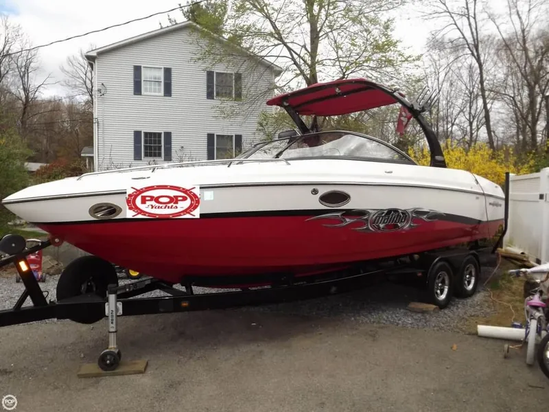 Slide: The Image of Malibu 25 Sunscape LSV w/ Wakesetter Package 2005 - 1
