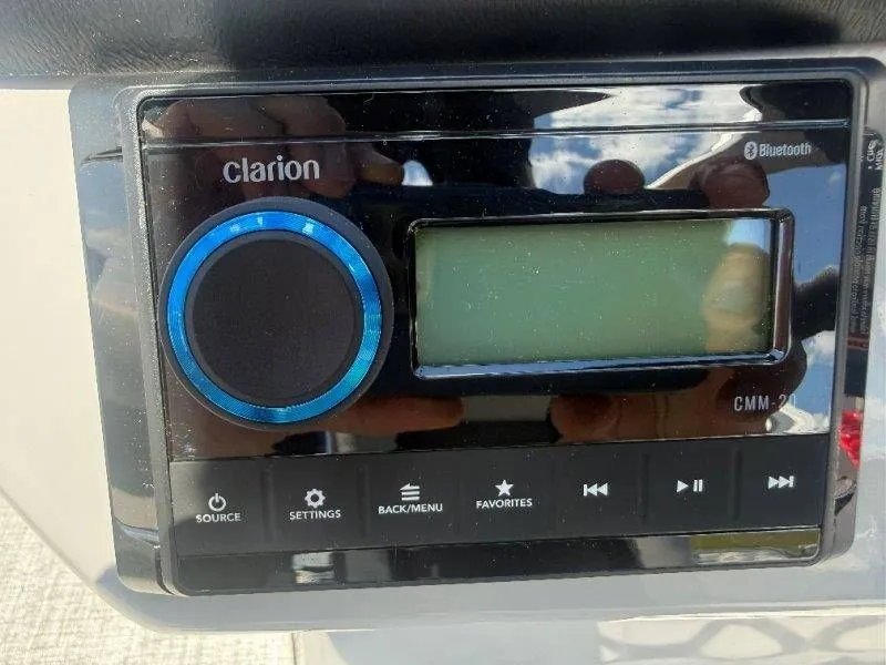 Slide: The Image of Clarion Bluetooth audio system in Harris Cruiser 210 FC 2025. - 22