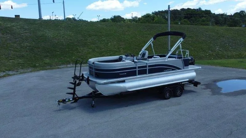 Slide: The Image of Harris Cruiser 210 FC 2025 - 60