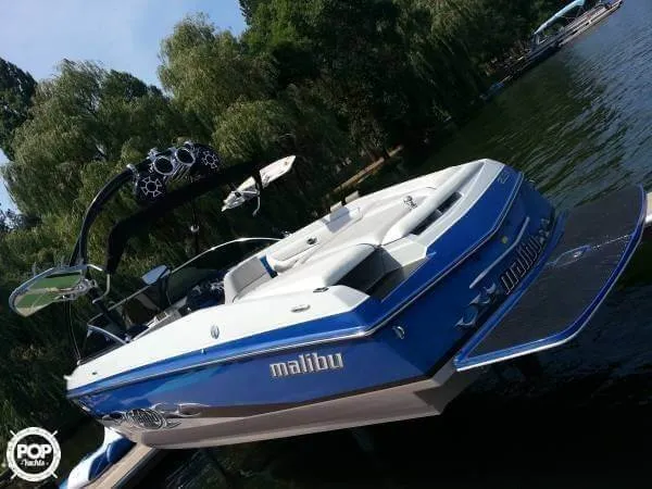 Slide: The Image of Malibu Sunscape 25 LSV 2006 - 1