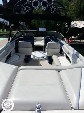 Slide: The Image of Malibu Sunscape 25 LSV 2006 - 5