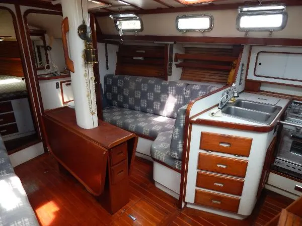 Slide: The Image of Catalina - Morgan 45 BOAT SHOW 1989 - 5