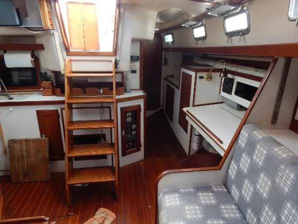 Slide: The Image of Catalina - Morgan 45 BOAT SHOW 1989 - 8