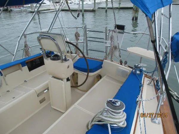 Slide: The Image of Island Packet 420 2001 - 9