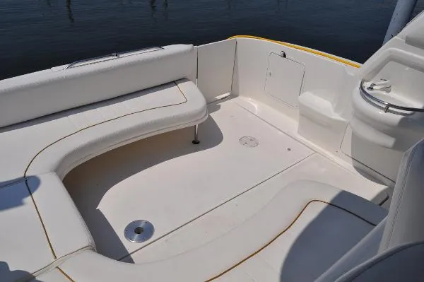 Slide: The Image of Sea Ray 310 Sundancer 2001 - 11