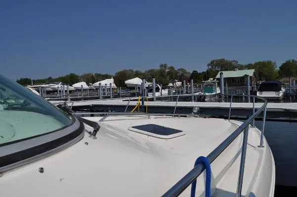 Slide: The Image of Sea Ray 310 Sundancer 2001 - 2