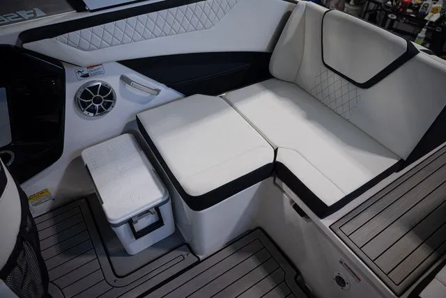 Slide: The Image of Yamaha 222SE 2026 - 15