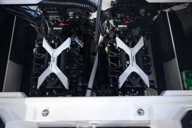 Slide: The Image of Yamaha 222SE 2026 - 16