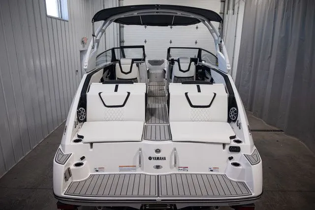 Slide: The Image of Yamaha 222SE 2026 - 5