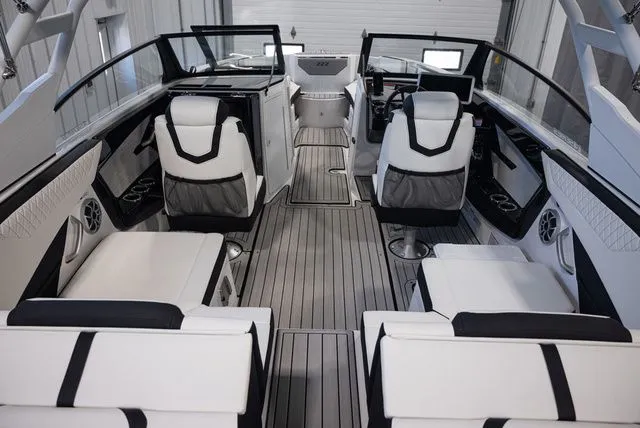 Slide: The Image of Yamaha 222SE 2026 - 6