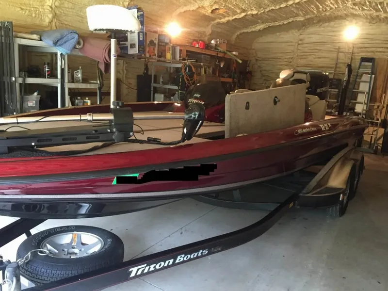 Slide: The Image of Triton TR-21X DC BassMaster Classic 2004 - 2
